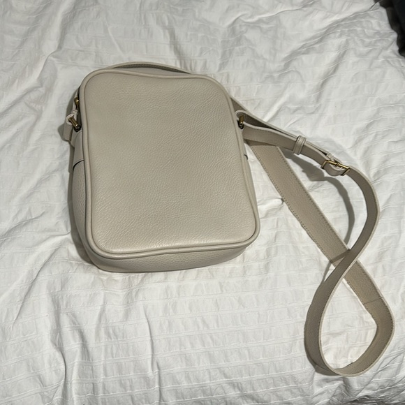 GUCCI cream leather messenger bag - Picture 2 of 3